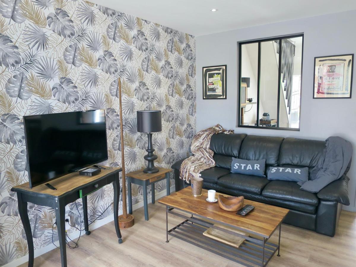 Duplex Contemporain Terrasse Exterieure Parking Διαμέρισμα Leves Εξωτερικό φωτογραφία